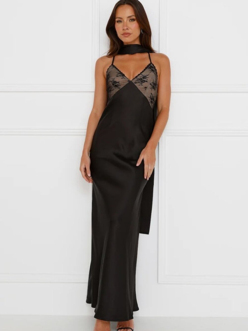 Nadalia Midi Dress Black (S) (By RUNAWAY)